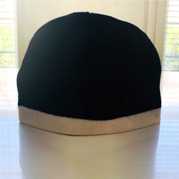 Iowa Hawkeyes Knit Cuffless Beanie - Picture 5 of 8